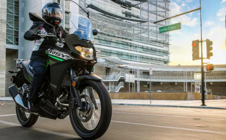 Kawasaki Versys-X 300 ऑफर्स जनवरी 2026 | ₹20,000-₹30,000 कैश डिस्काउंट + फ्री एक्सेसरीज, प्राइस ₹3.29 लाख