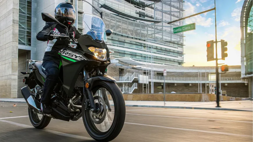 Kawasaki Versys-X 300 ऑफर्स जनवरी 2026 | ₹20,000-₹30,000 कैश डिस्काउंट + फ्री एक्सेसरीज, प्राइस ₹3.29 लाख